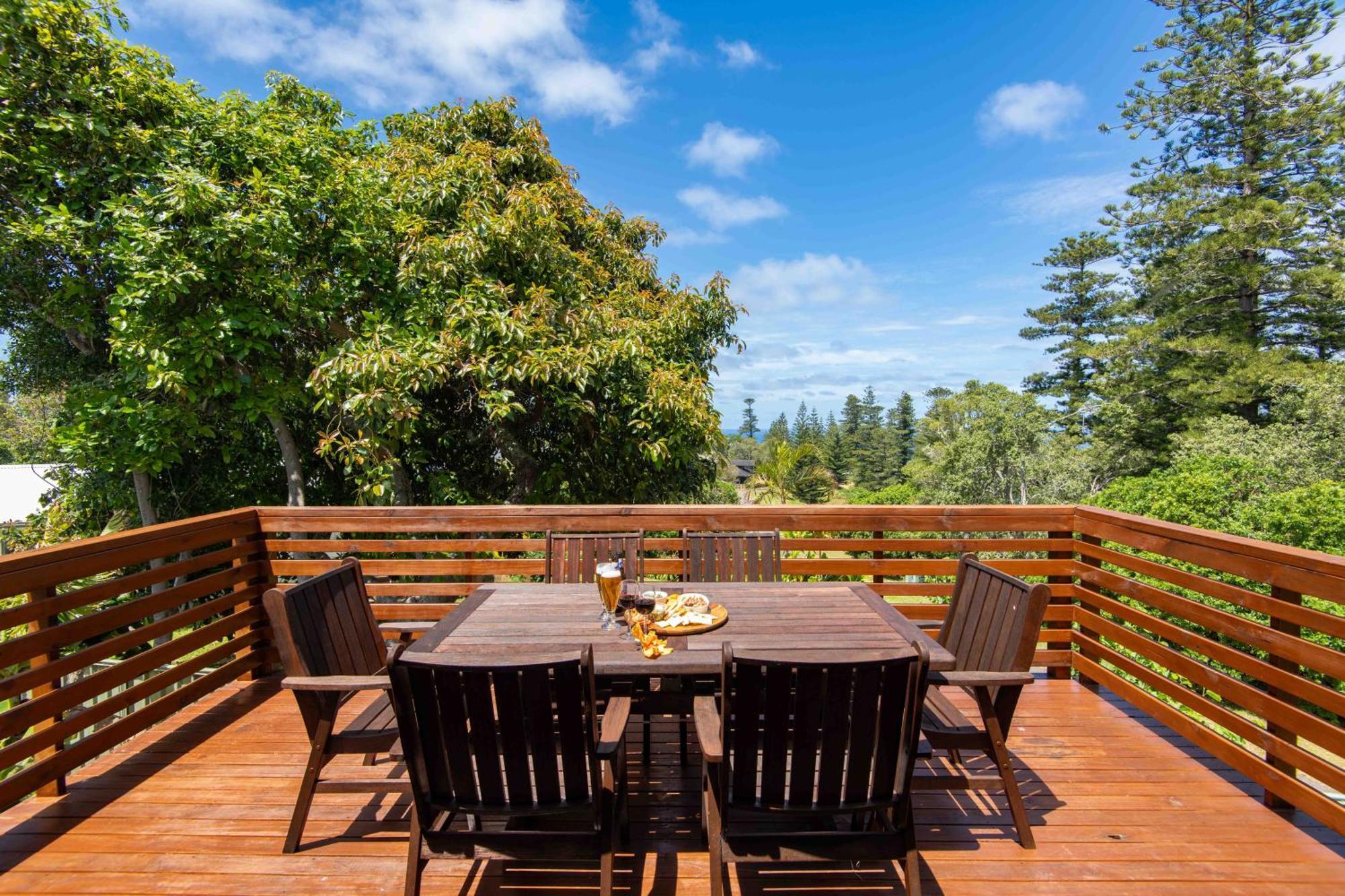 Bucks Point - Norfolk Island Holiday Homes Burnt Pine Exterior photo